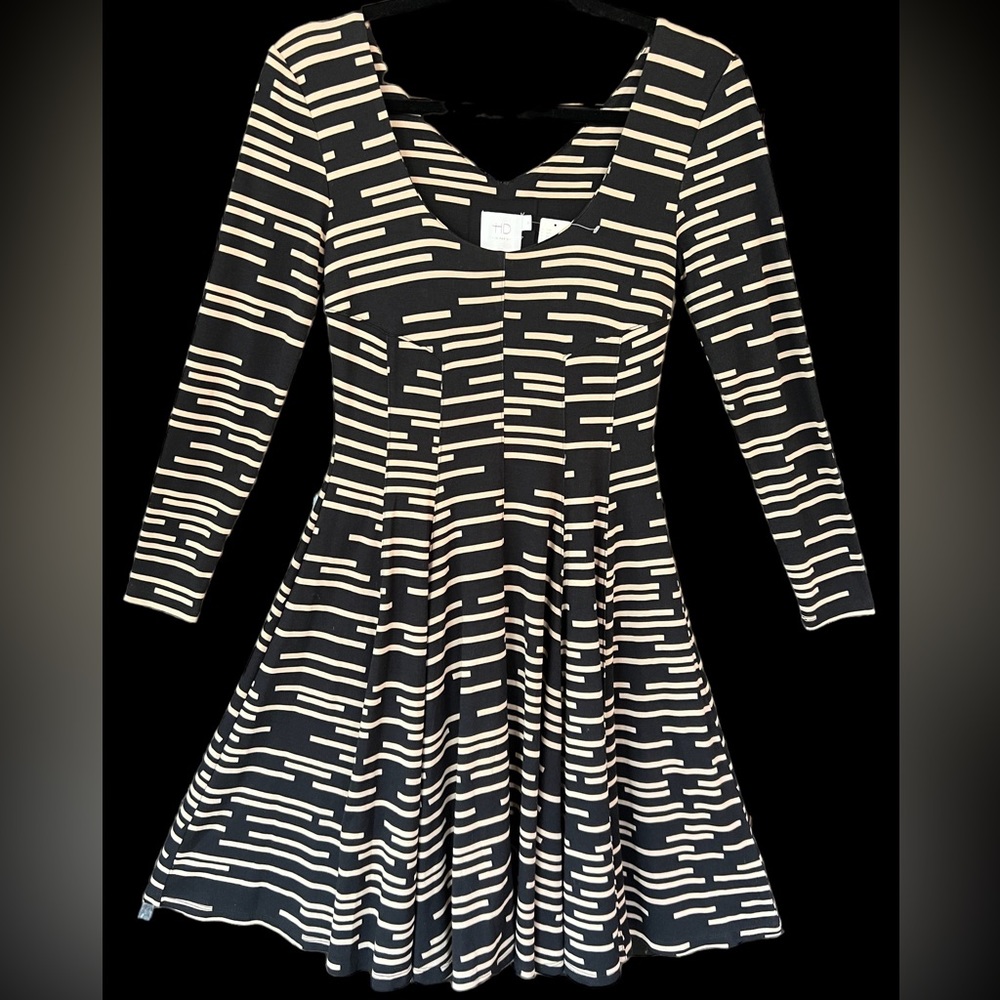 NWT HD .IN PARIS. Dress from Anthropology Size XS (Sold)